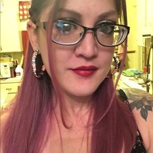 Meet your Posher, Jamie